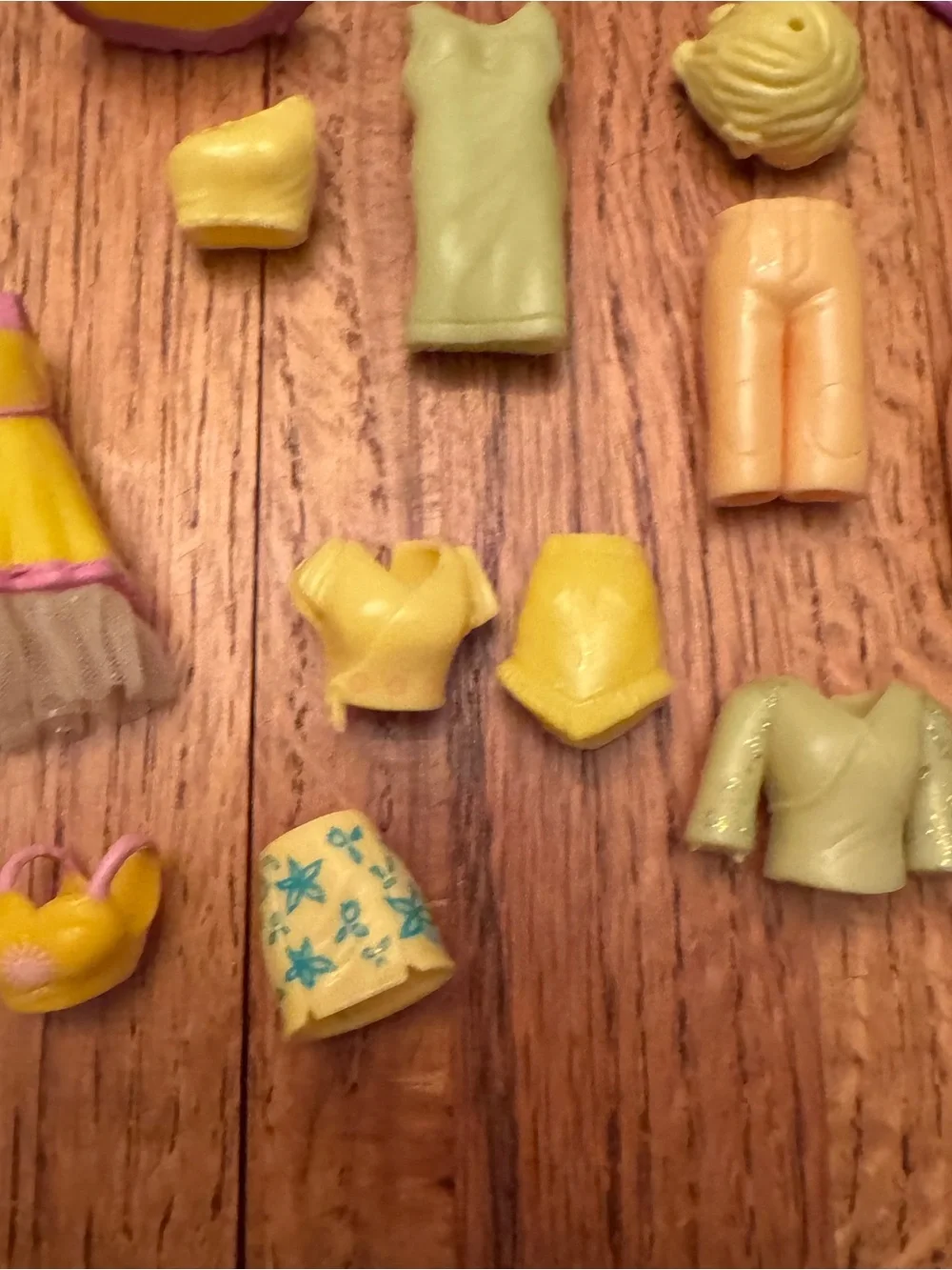 Vintage Y2K Fashion Polly Pocket Rubber Clothes & Accessories Lot Mixed Outfits